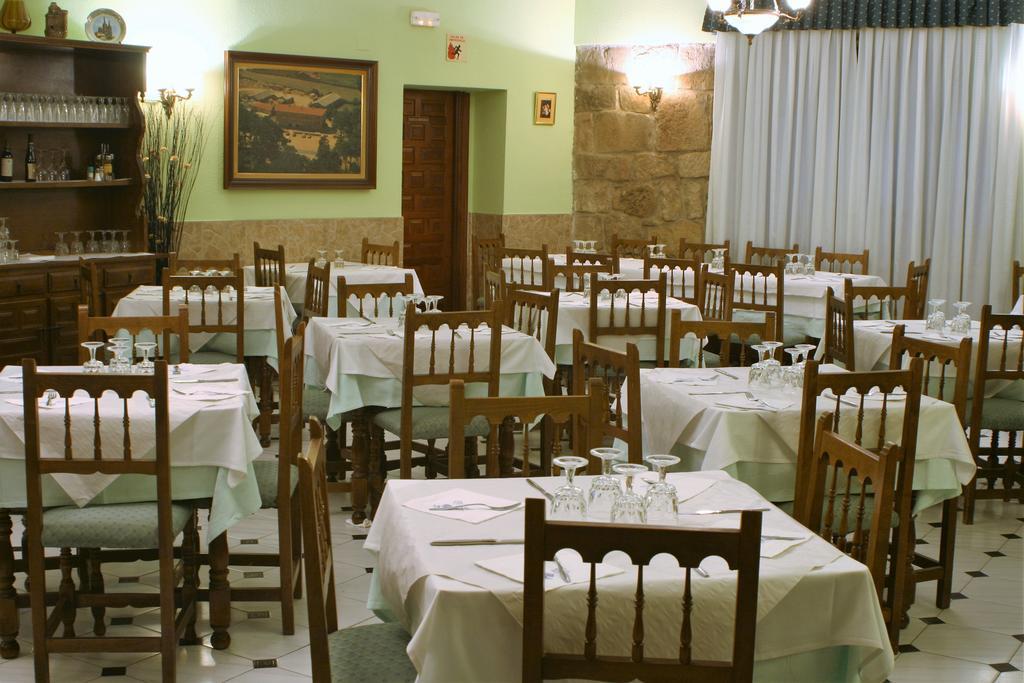 Hostal Visontium Vinuesa Habitación foto